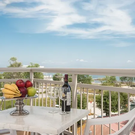 Protea's Seacret Sea View דירה